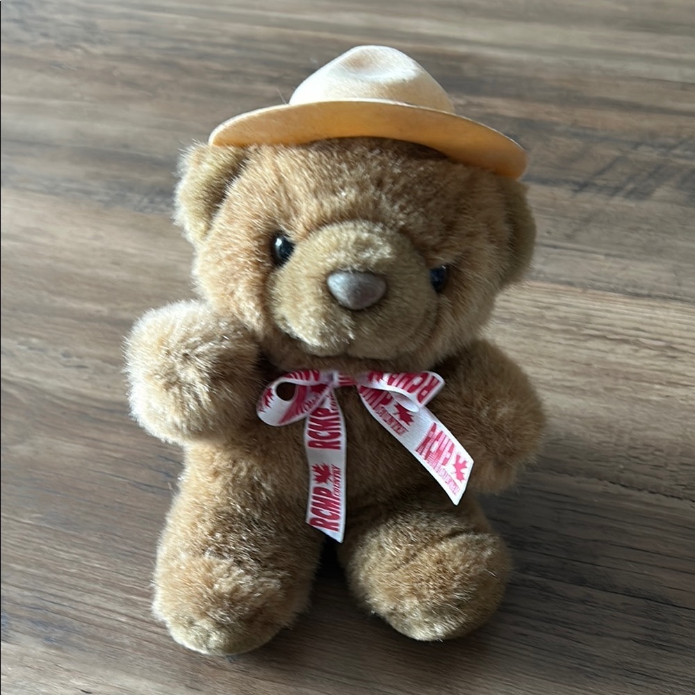 🔥🔥Wild Wonders RCMP Country Royal Canadian Teddy Bear 4" Plush Stuffed Toy